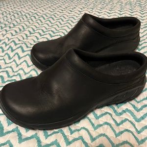 Merrell black shoes